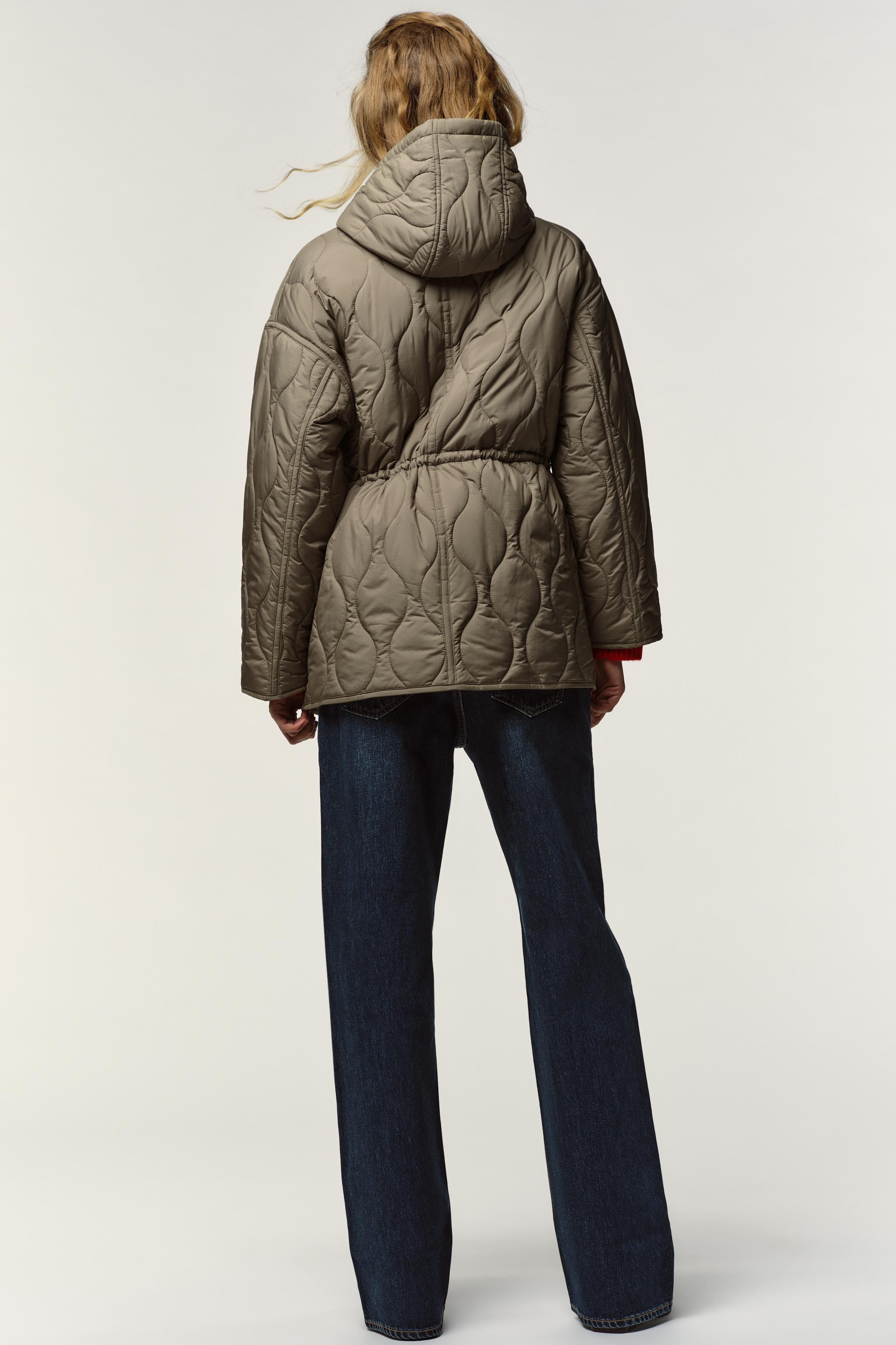 WATER REPELLENT HOODED PUFFER JACKET